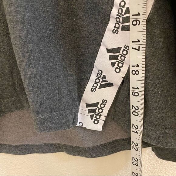Adidas woman’s cropped long sleeve stripe logo gray crew neck top-M - Picture 4 of 5